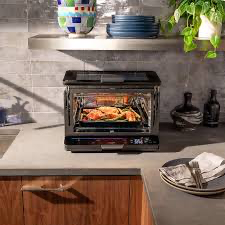 AI-powered smart countertop oven with touchscreen controls